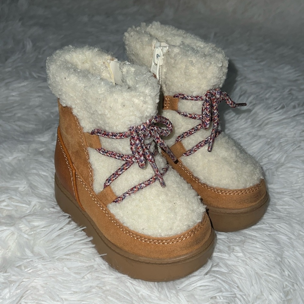 Girls Faux Winter Boots 5C